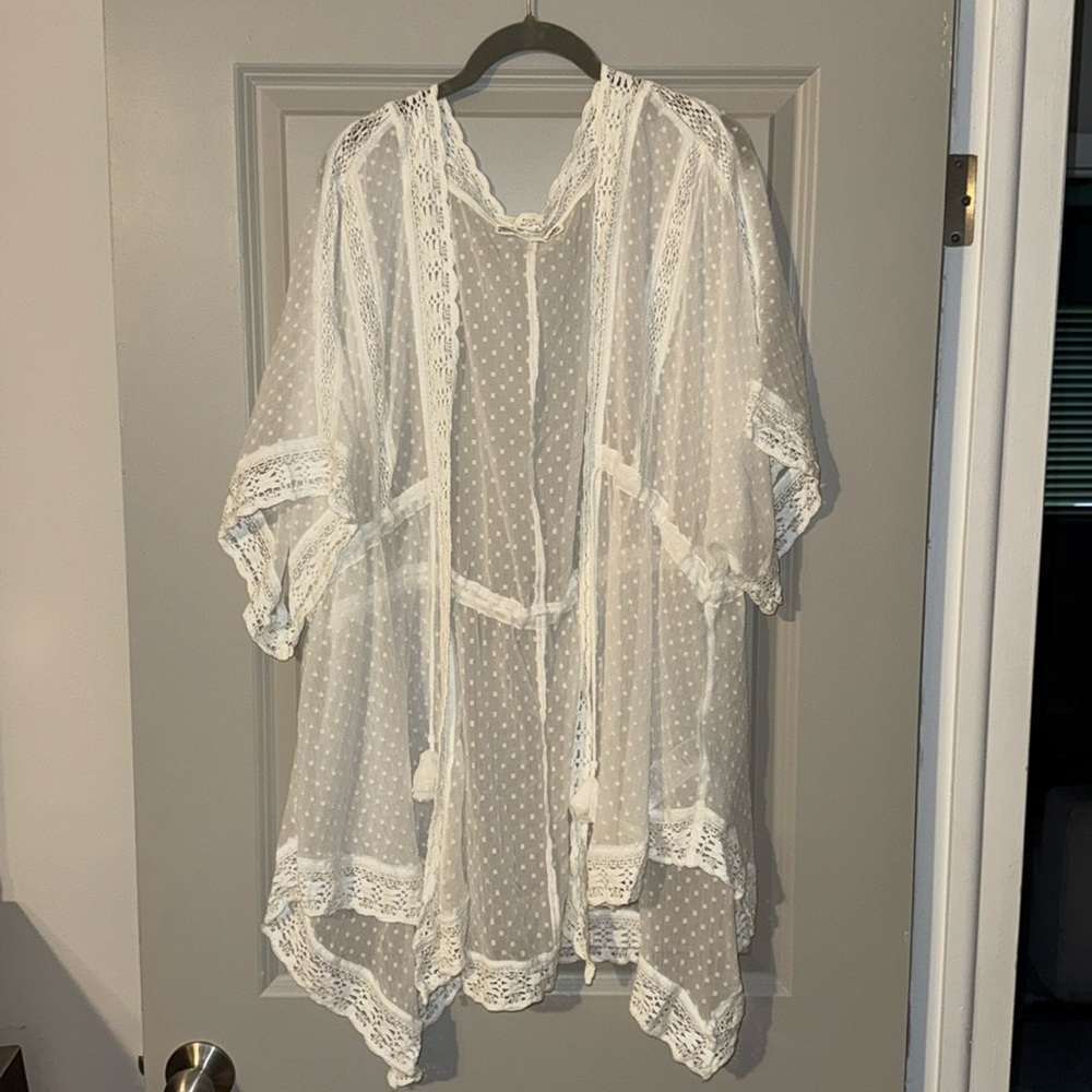 Abercrombie & Fitch cover up